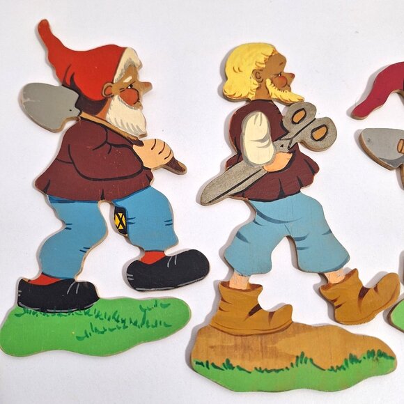 Wooden Dwarf Hand Painted Wall Hanging 3 Decorative Vintage Dwarves Decor - Picture 11 of 13